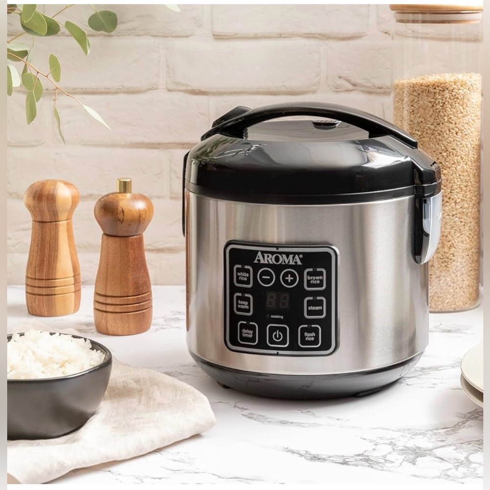 New Digital Rice Cooker, 4-Cup (Uncooked) / 8-Cup (Cooked), - Picture 2 of 9